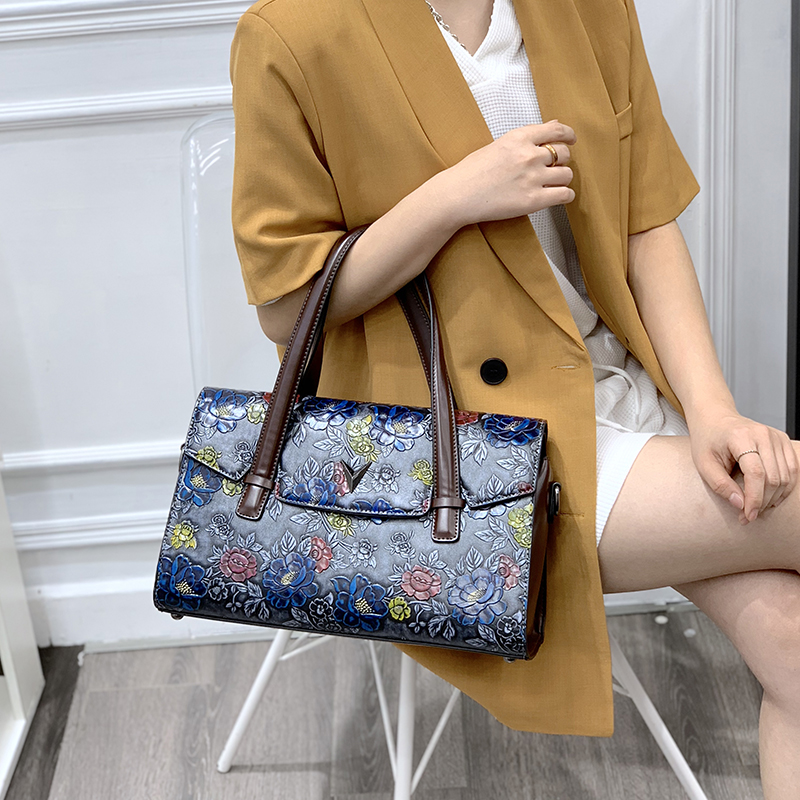 Luxury Bags Vegan - กระเป๋าถือลายดอกไม้ 3 มิติ สไตล์วินเทจสำหรับผู้หญิง กระเป๋าสะพายไหล่หนังวีแกนสุดหรู กระเป๋าโท้ทลายดอกไม้สไตล์เรโทร