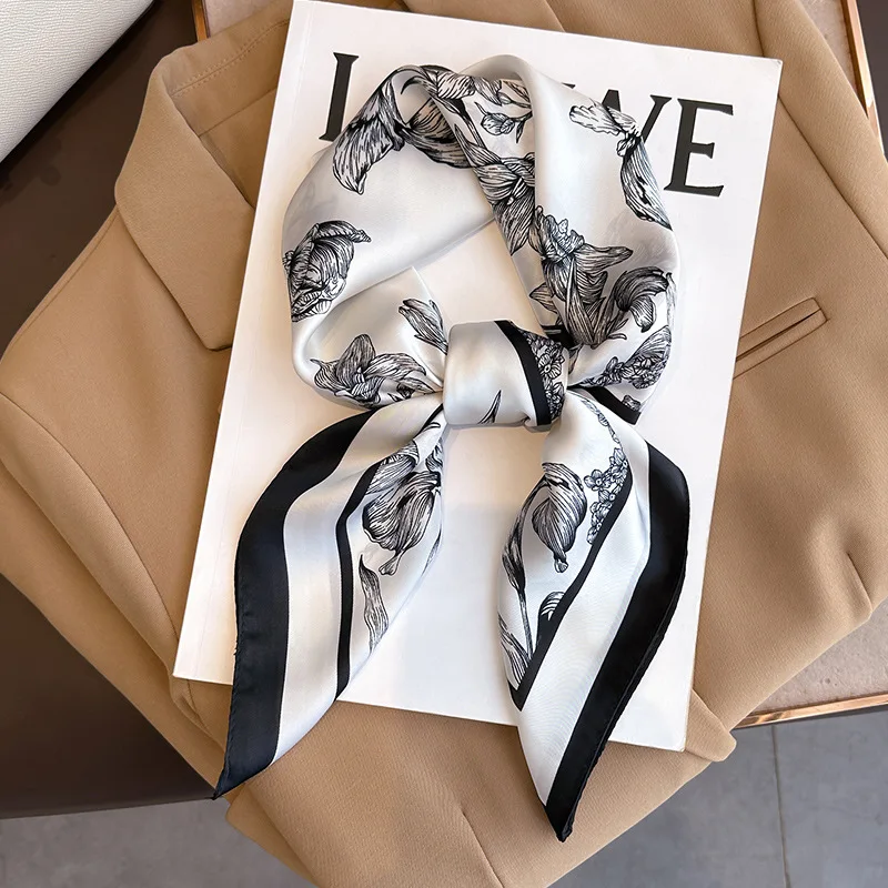 Luxury Bags China - 70*70ซมผ้าผ้าพันคอสี่เหลี่ยมจัตุรัสผ้าไหม Sablon Bunga หรูหราผ้าพันศีรษะสำหรับสตรีผ้าพันผมพันมือกระเป๋าริบบิ้นผ้าพันศีรษะฮิญาบผ้าซาตินนุ่ม