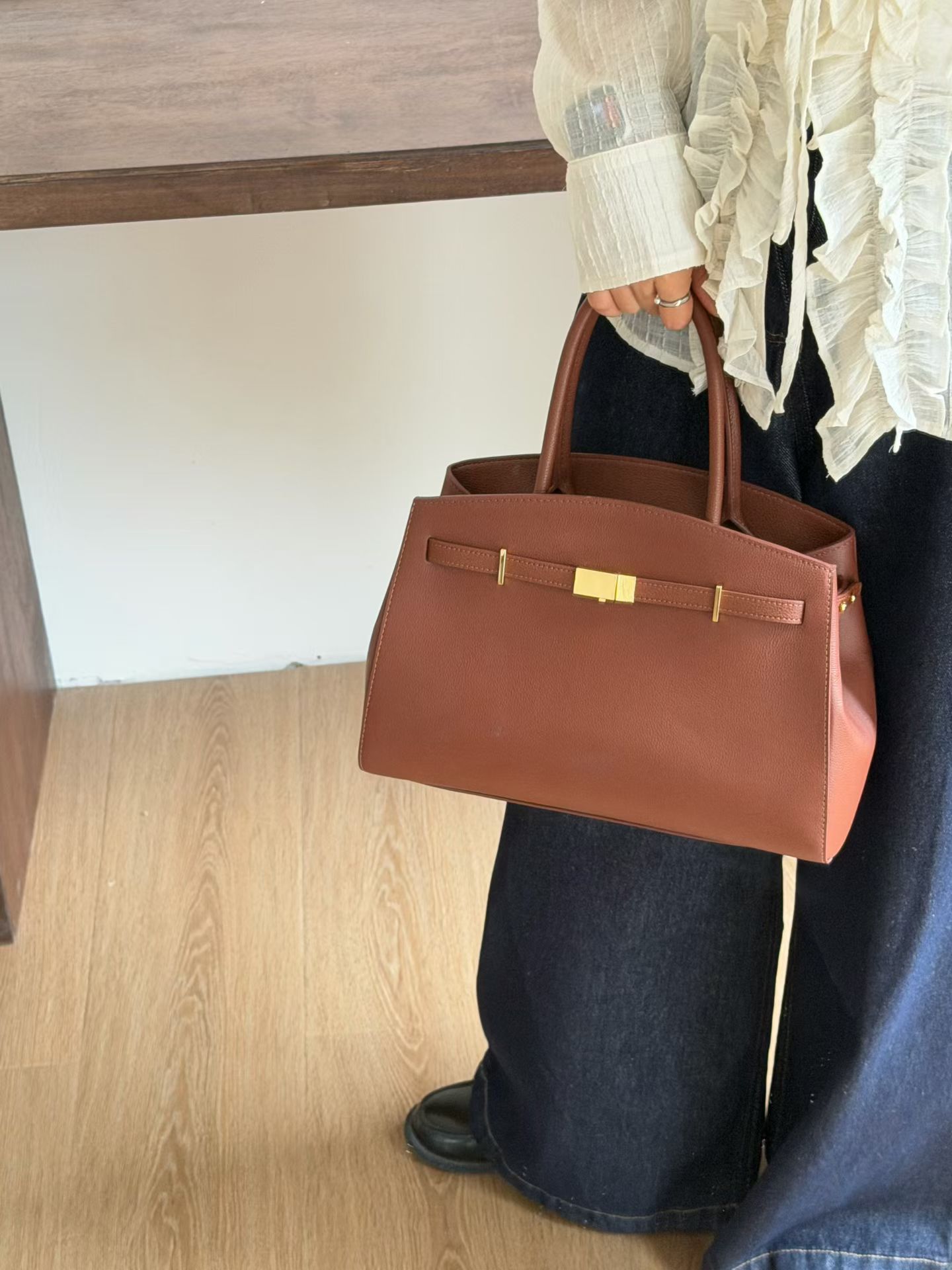Luxury Bags Old Money - FIRMRANCH กระเป๋าถือสไตล์หรูหราแบบ Old Money ความจุขนาดใหญ่ กระเป๋าสะพายข้างผู้หญิง
