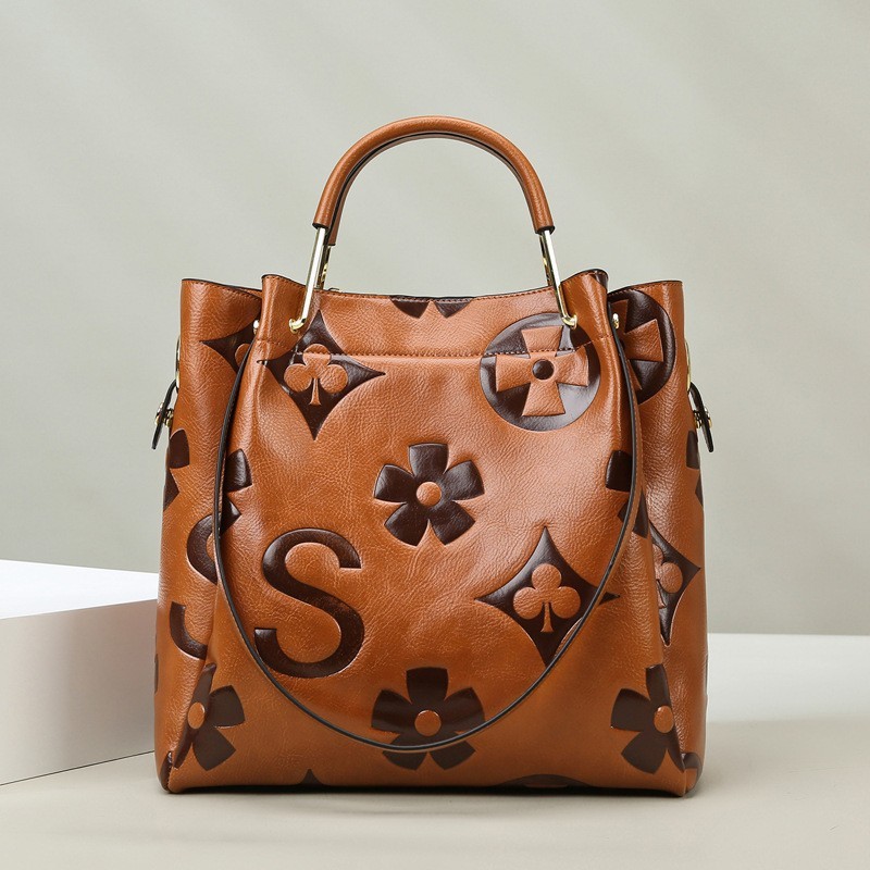 กระเป๋าถือผู้หญิงลายปั๊มนูน  ก - Tote Bag Leather Monogram บทวิจารณ์และราคา